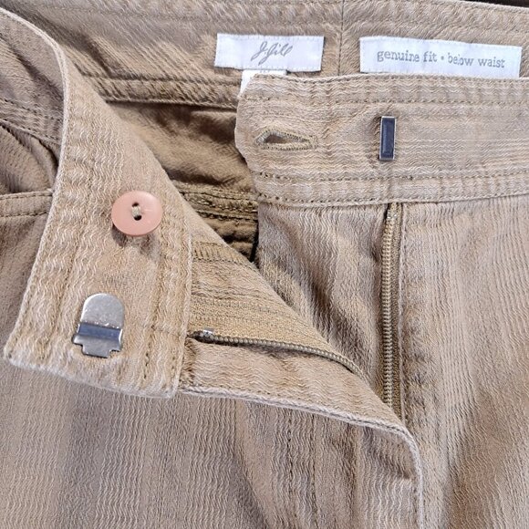 J JILL Genuine Fit Below Waist Tan Capri Cropped Pants Size 10 - Picture 5 of 11